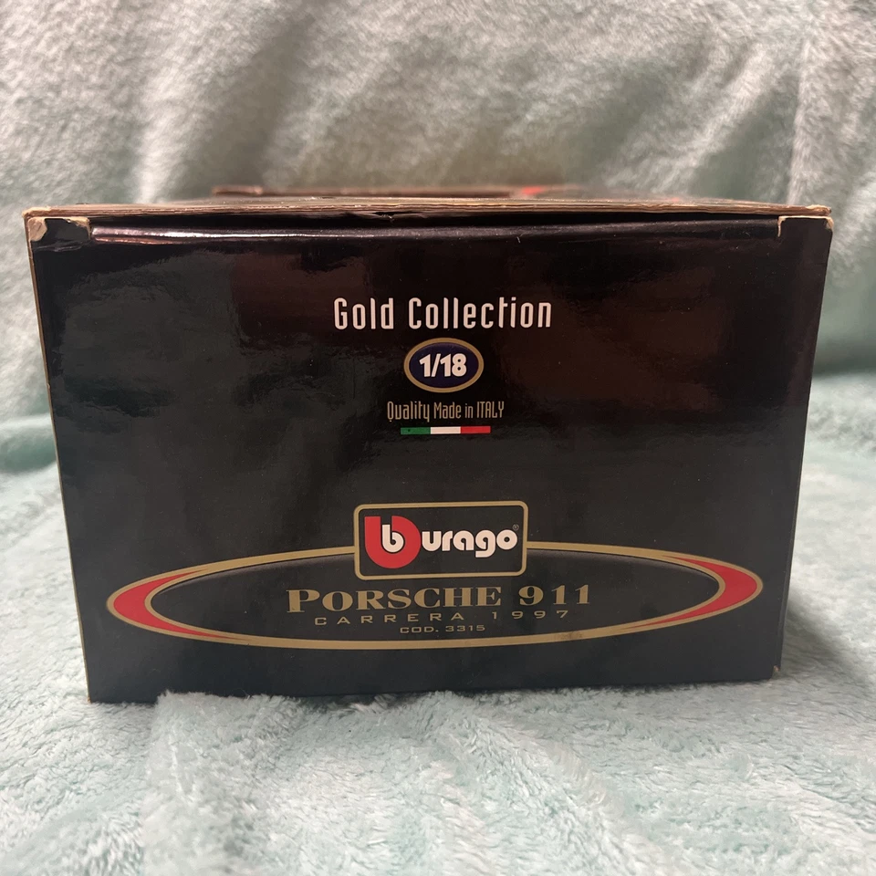 Bburago 1:18 Scale 1997 PORSCHE 911 Carrera Coupe COD 3315 Damaged box - Image 3 of 4