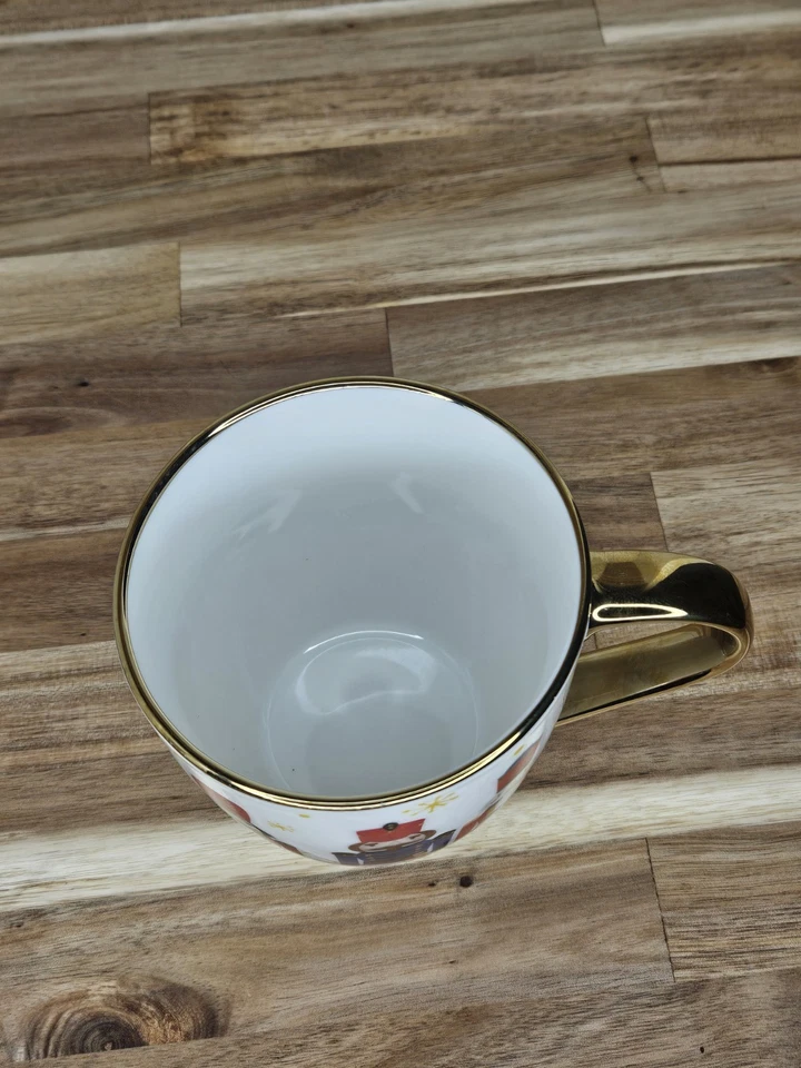 Taza de café de cerámica navideña temática The Nutcracker - mango tono dorado - 16 OZ  Foto 3 de 4