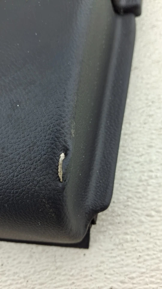 Painel de acabamento de porta traseira direita Subaru Outback 2015-2017 preto fabricante de equipamento original - Imagem 3 de 4