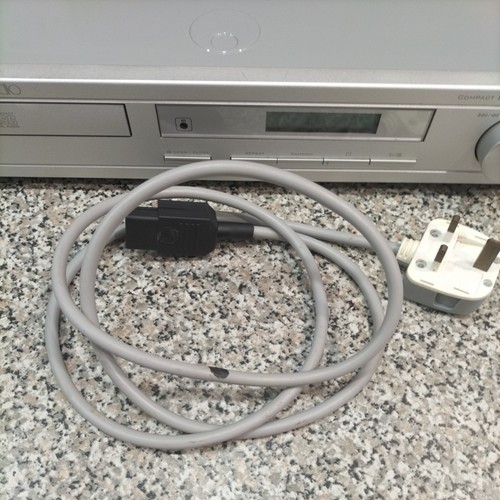 Cambridge Audio D100 CD Player - Picture 12 of 12
