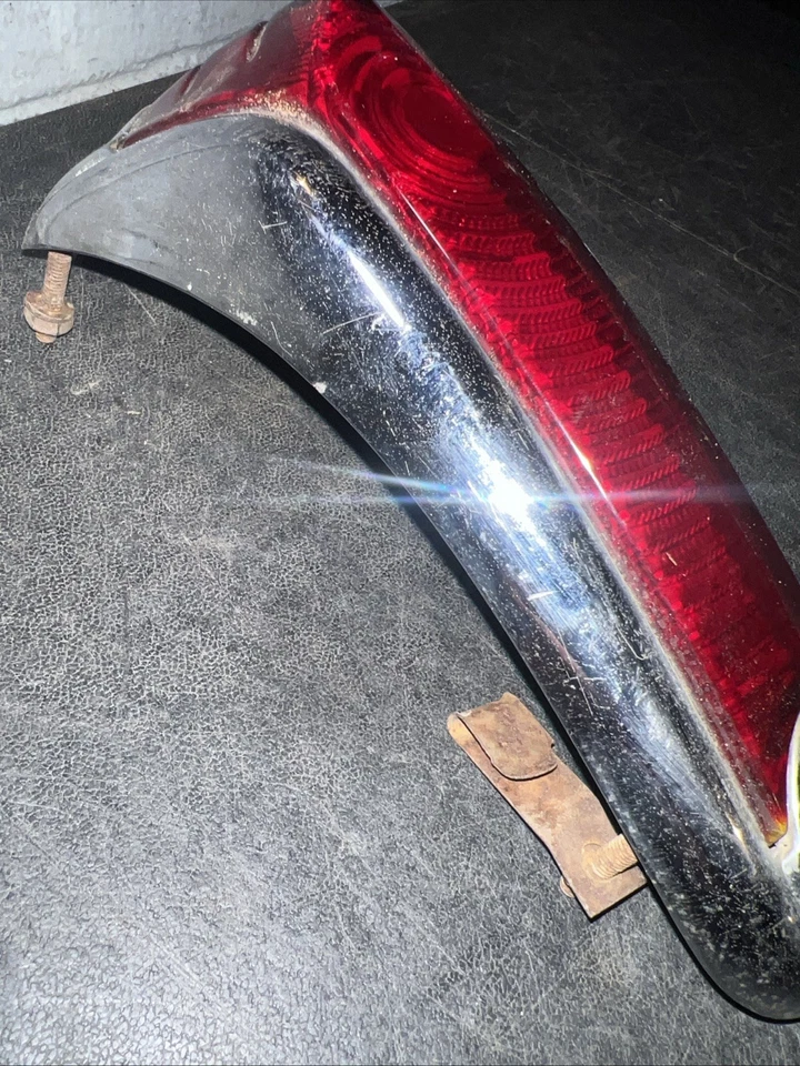 Luz trasera Mercury 1949 1950 luz trasera lámpara bisel lente ajuste Hot Rat Rod ¿derecha? Foto 3 de 4