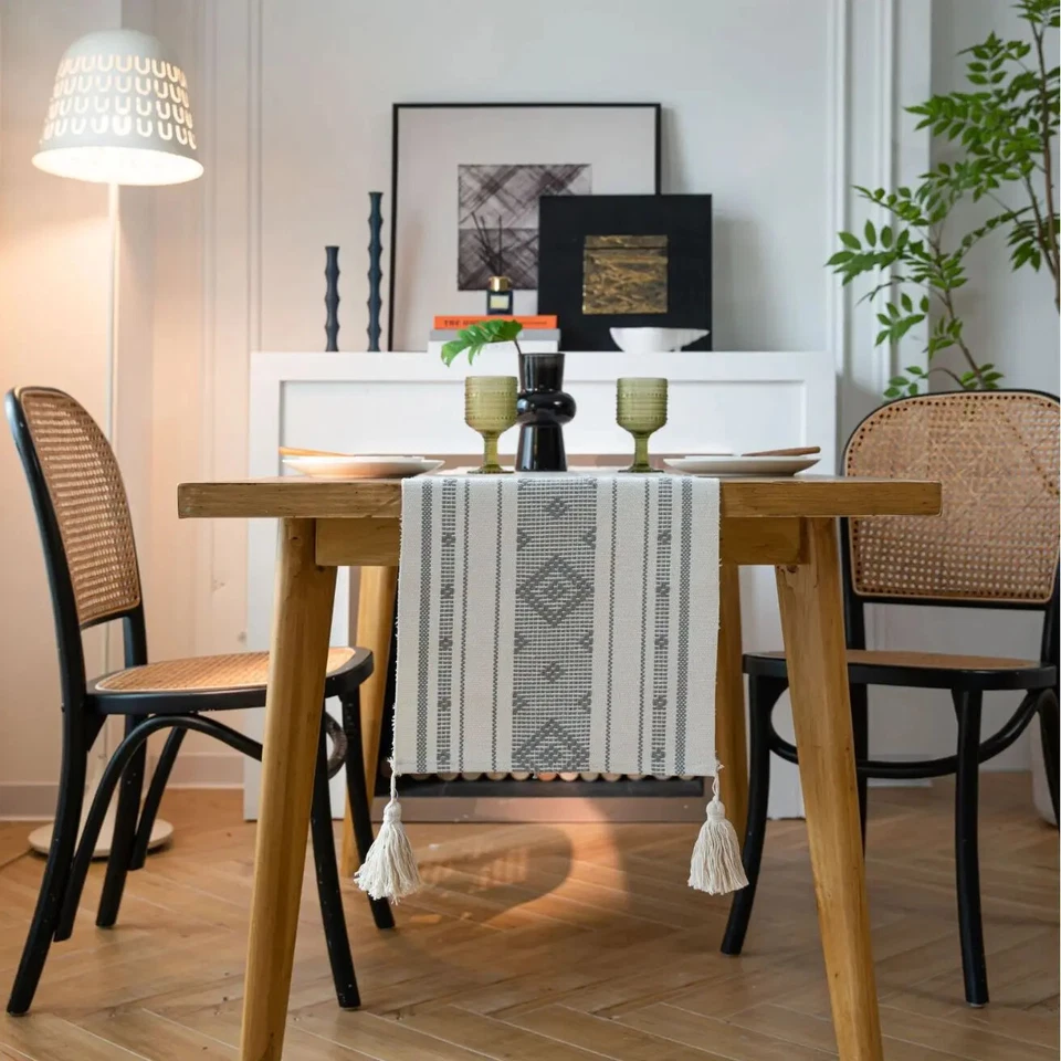 Jacquard Table Runner with Tassel Cotton Thread Geometric Dinning Table Runners - Image 4 of 4