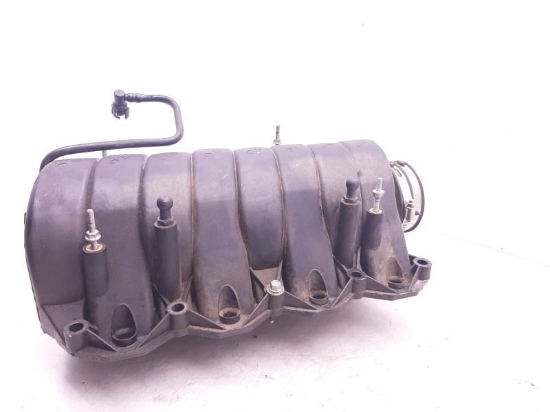 Intake Manifold 06-11 Cadillac DTS 12588847 - Image 2 of 4