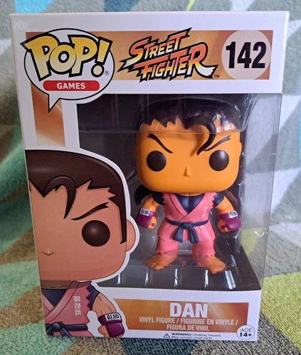 Dan 142 Pop - Street Fighter Funko Pop! 2016 Vaulted + Protector
