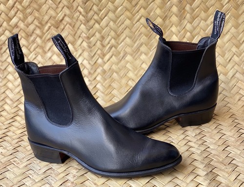 IAN HAROLD Women's Black Chelsea Boots 