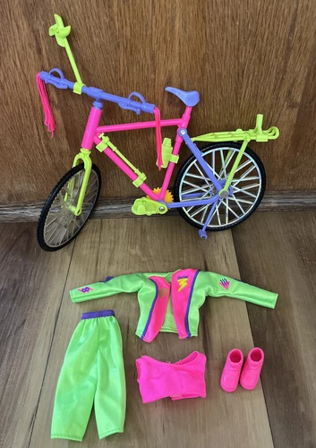 Vtg Mattel 1993 Bicyclin' Barbie Bike With Accessories And 3PC Outfit Shoes Neon