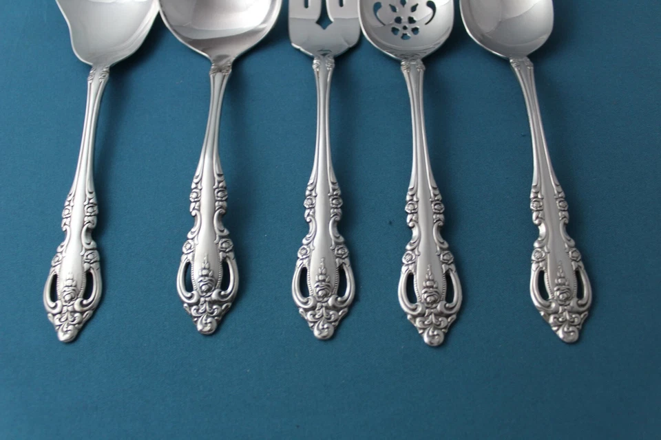 Cazuela perforada Oneida Community BRAHMS de acero inoxidable con cuchara cuchara cuchara para servir 5 piezas Foto 2 de 4