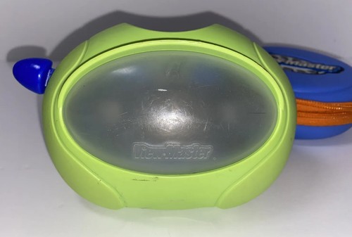 Green View-Master with Blue and Orange Zippered Reel Case - Picture 6 of 12