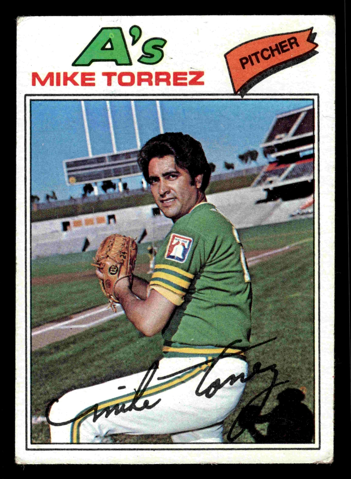 1977 Topps Mike Torrez #365 - Oakland Athletics