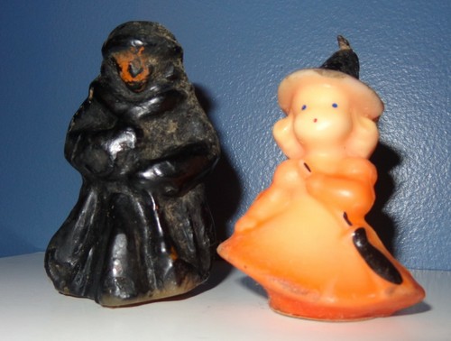 2 ALTE VINTAGE HALLOWEEN KERZEN 1 UNBELEUCHTET GURLEY HEXE 1 SIEHT AUS WIE SENSENMANN
