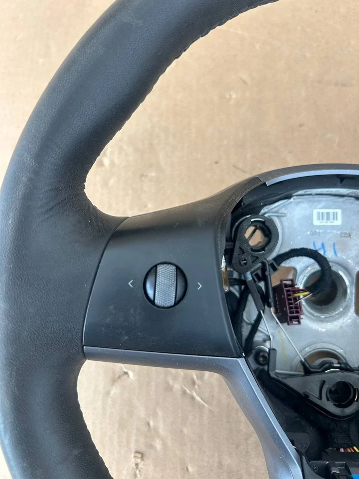 OEM 2017-2023 Tesla Model 3 Y Steering Wheel Leather Heated 1490214-00-B - Image 4 of 4