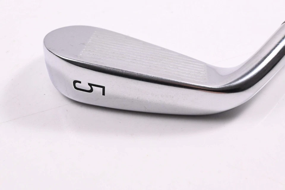 Titleist T350 #5 Iron / 23 Degree / Regular Flex Tensei AV Red AM(2) Shaft - Image 3 of 4