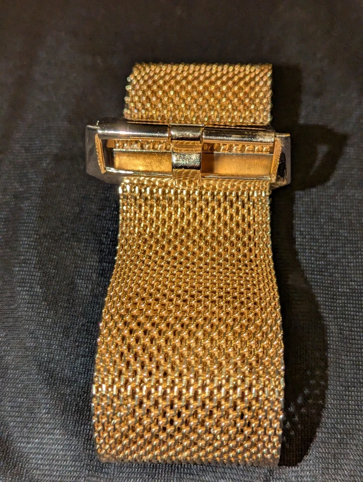 Cinturón de malla dorada de los años 70-80 en caja original | Cincher de la era discoteca, 20"... Foto 2 de 4