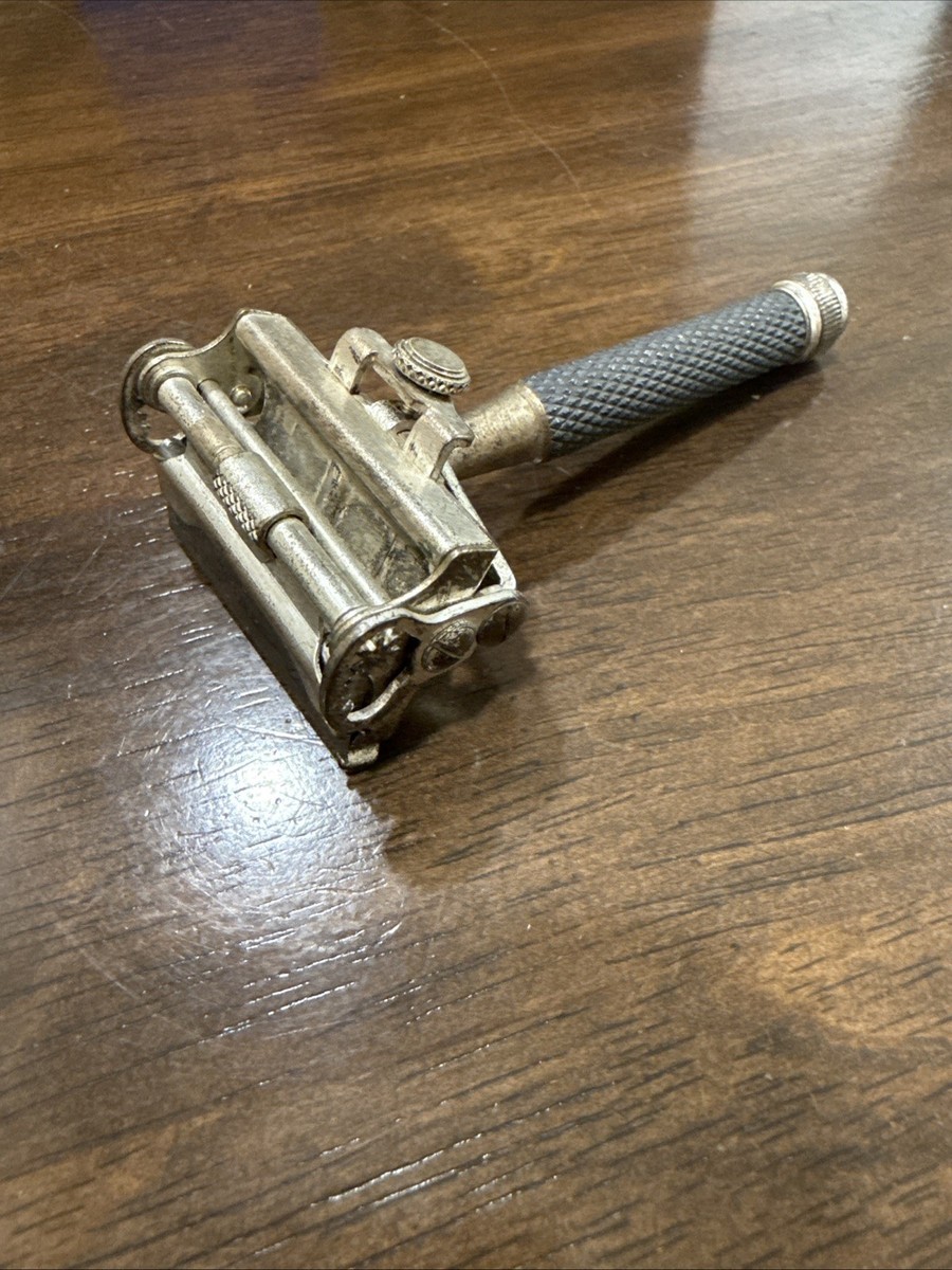 Vintage WILKINSON SWORD SAFETY RAZOR Pat. No. 321115 Made in