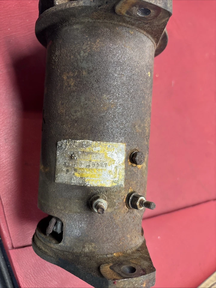 Datsun 320 1963 generador Dynamo 15100 G115-53 G5100 Hitachi reconstruido Foto 2 de 3