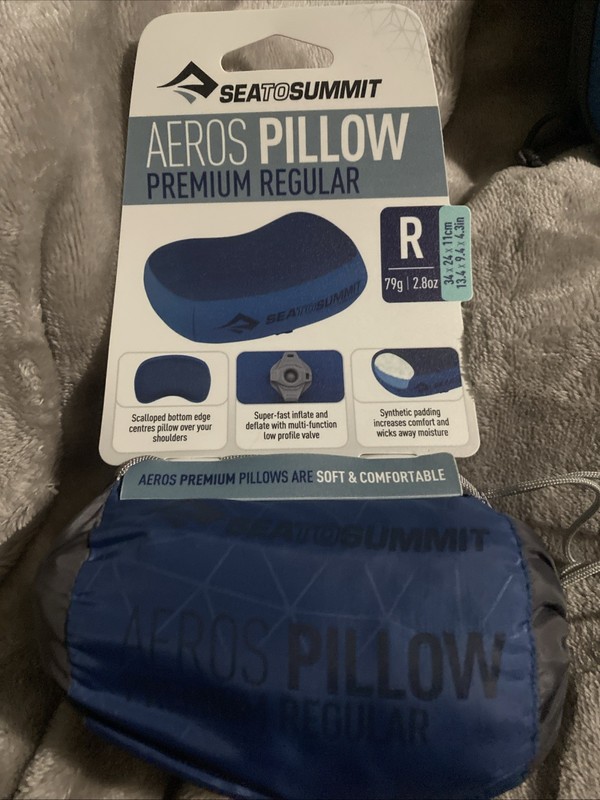 Sea To Summit Aeros Premium Regular Travel Pillow (13.4 in x 9.4 in)
