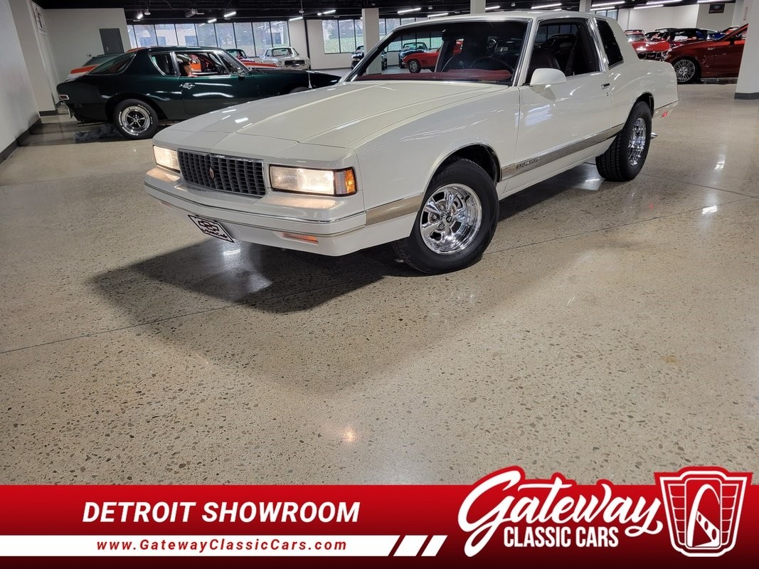 1987 Chevrolet Monte Carlo for sale in Dearborn Michigan