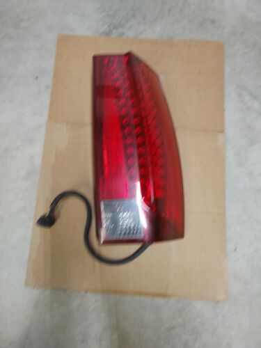 2007-2014 Cadillac Escalade OEM Right Passenger RH Tail Light Lamp 22884388