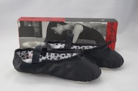 Capezio Child's Daisy Ballet Shoe Sz. 2.5 In Black Model 205c Capezio Child's Daisy Ballet Shoe Sz. 2.5 In Black Model 205c