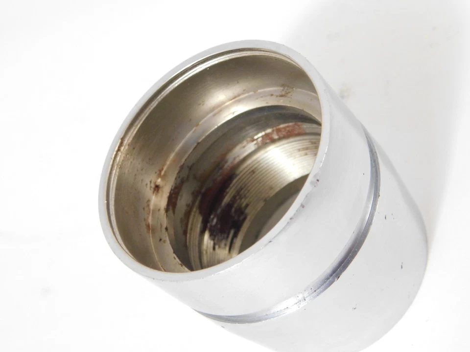 Tuerca de tubo de horquilla exterior original Kawasaki F4 H1 Mach III 500 S1 S2 OEM 44007-015 NUEVO DE STOCK Foto 4 de 4