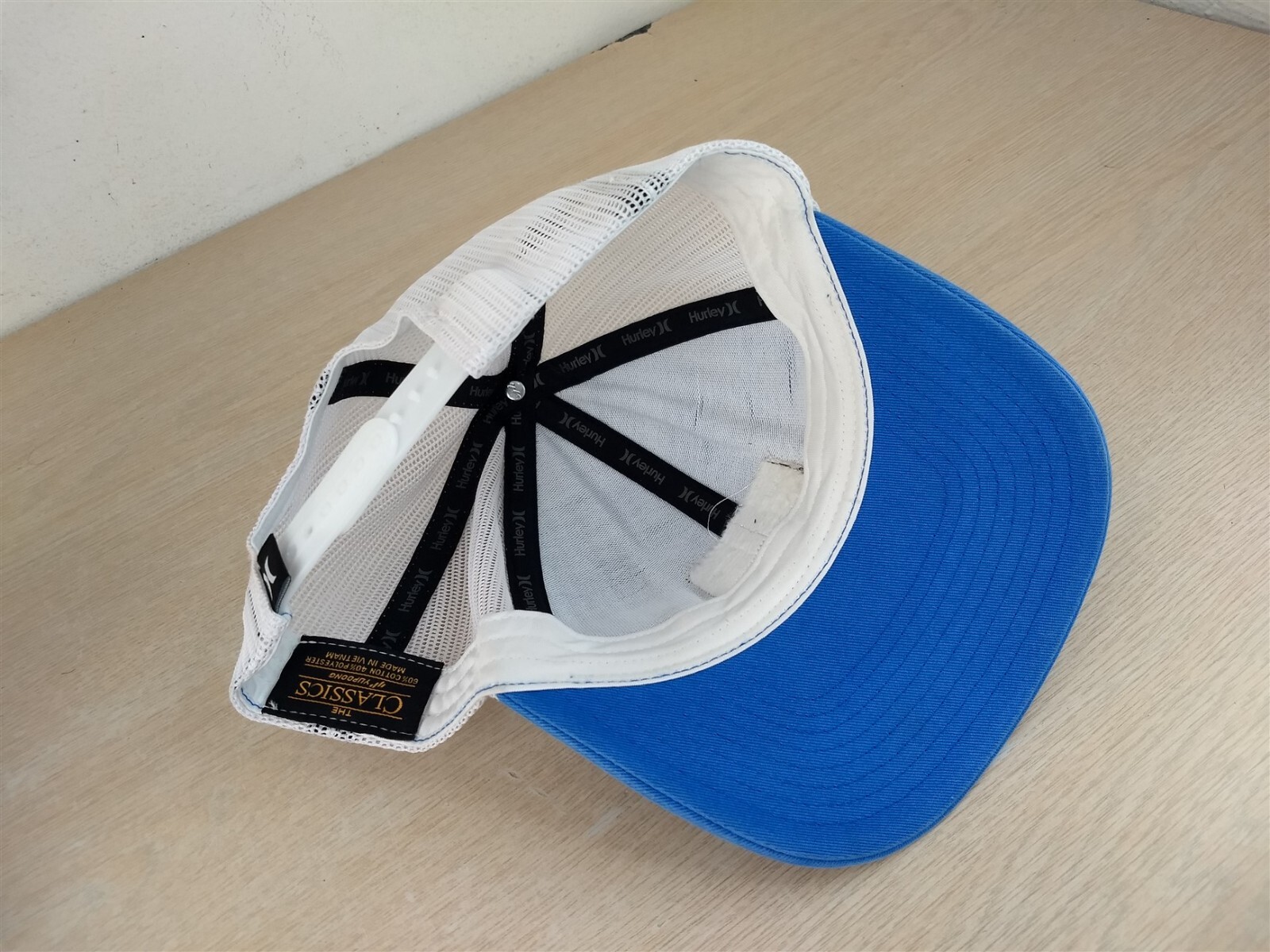 HURLEY LOGO PATCH ADJUSTABLE SNAPBACK TRUCKER/MES… - image 12