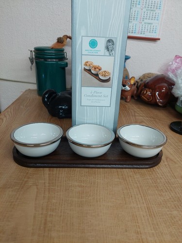 Martha Stewart Collection Set of 3 bowls Condiment set wooden tray New Beautiful - Picture 3 of 3