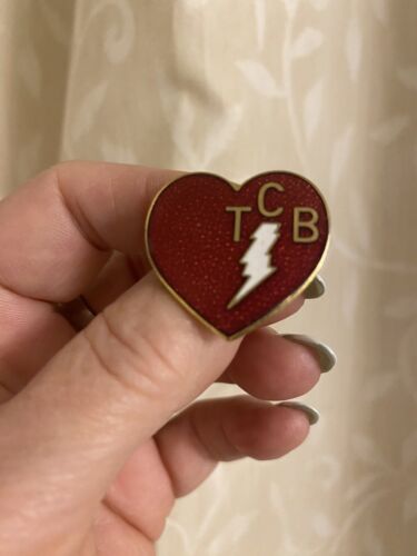 Vtg TCB White Lightning Bolt Shiny Red Enamel Heart Shaped Brooch- Goldtone