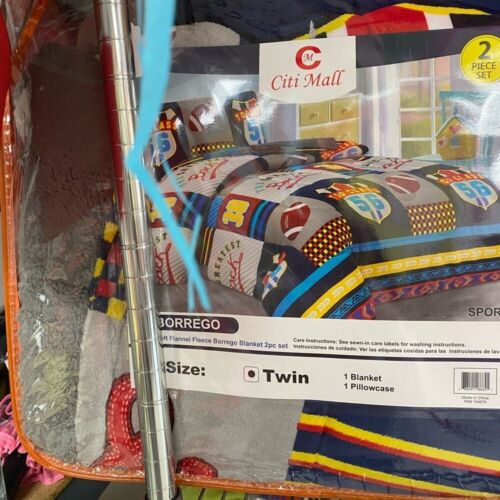 Sports Twin Sherpa/ Borrego Blanket NEW - Picture 2 of 3