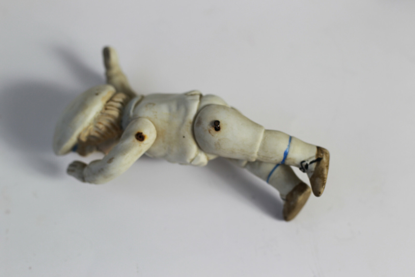 Petite Poupée Ancienne En Céramique - Articulée - Marionnette - Occasion