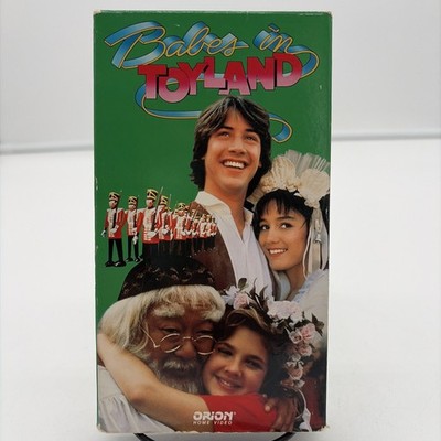 Babes in Toyland (VHS, 1991) Keanu Reeves Drew Barrymore. Tested. Working.