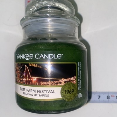 Yankee Candle Tree Farm Festival 104 g kleine duftende Weihnachtskerze versandkostenfrei