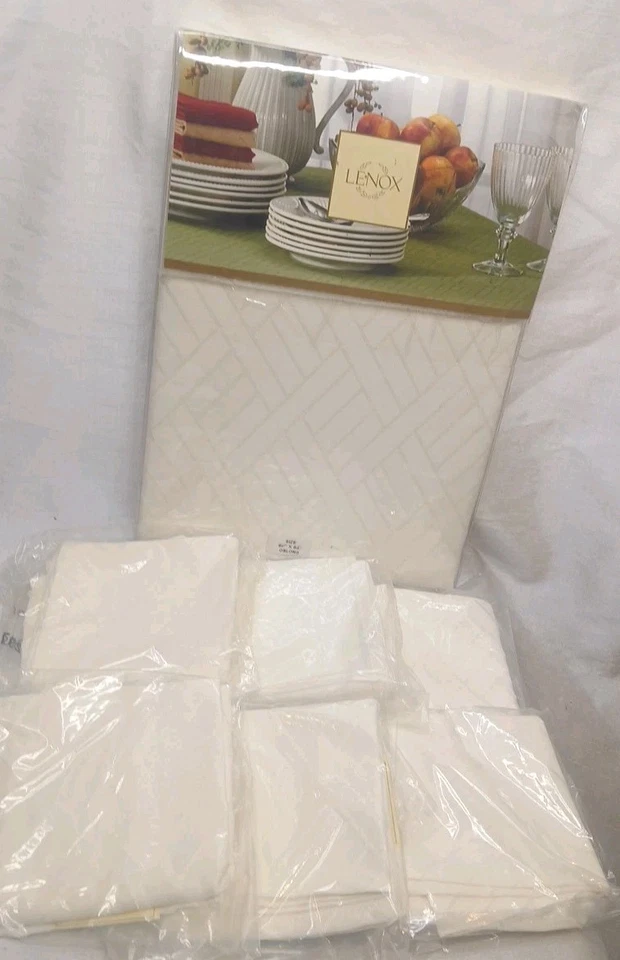 Lenox Textures Ivory Tablecloth 60x84 Oblong 6 Matching Napkins New Discontinued - Image 3 of 4