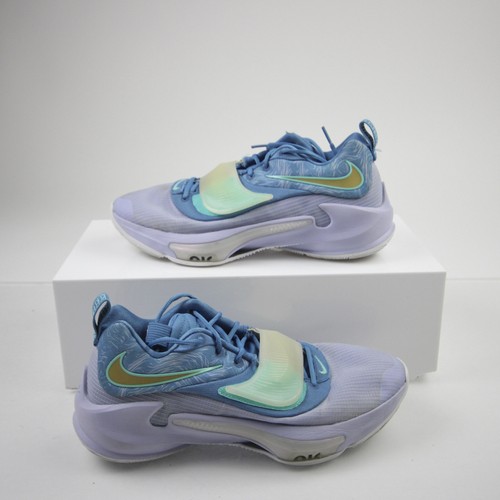 Nike Zoom Basketball Shoe Men's Lilac Used 11