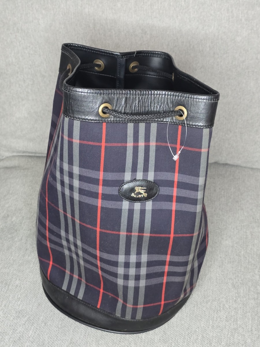 Burberry Super Nova Check Drawstring　Bag Preloved Vintage Burberry Nova Check canvas and leather bucket