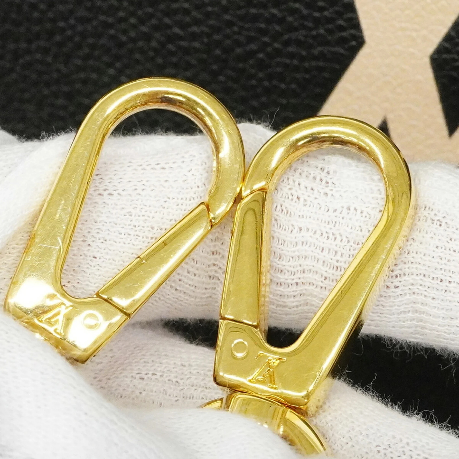Louis Vuitton Monogram Empreinte Bicolor Montaigne BB Handbag M457... GZl1jaah image 8