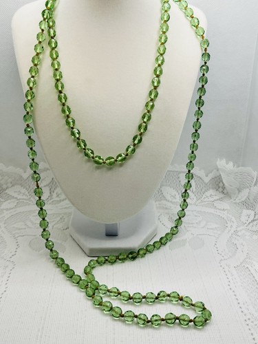 Antique 1920s Art Deco Authentic Flapper Necklace Green Glass Beads Hand Strung - 第 1/12 張圖片