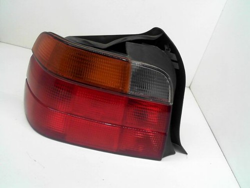 Linker Rücklicht Gebraucht B.M.W. SERIE 3 COMPACT III Phase 1 - 316i - 63218357