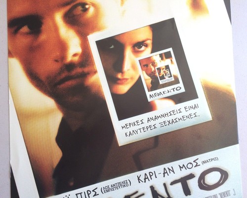 Rare Memento Movie Poster in Greek 16 3/4" Guy Pearce Carrie-Anne Moss Nolan - Picture 2 of 12