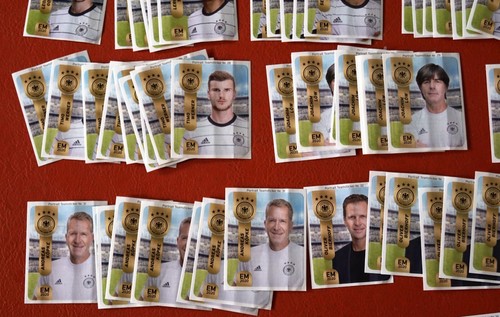 94 Ferrero Teamsticker EM 2020 UEFA Fußball Europameisterschaft - Bild 4 von 6