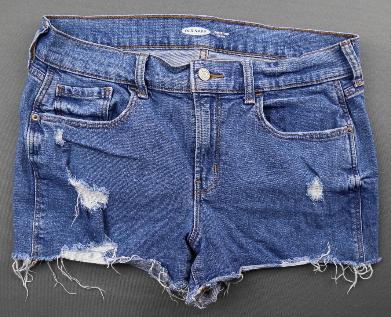 Women's 2019 Old Navy Cut Off Boyfriend Jean Shorts Mid Rise Size 6