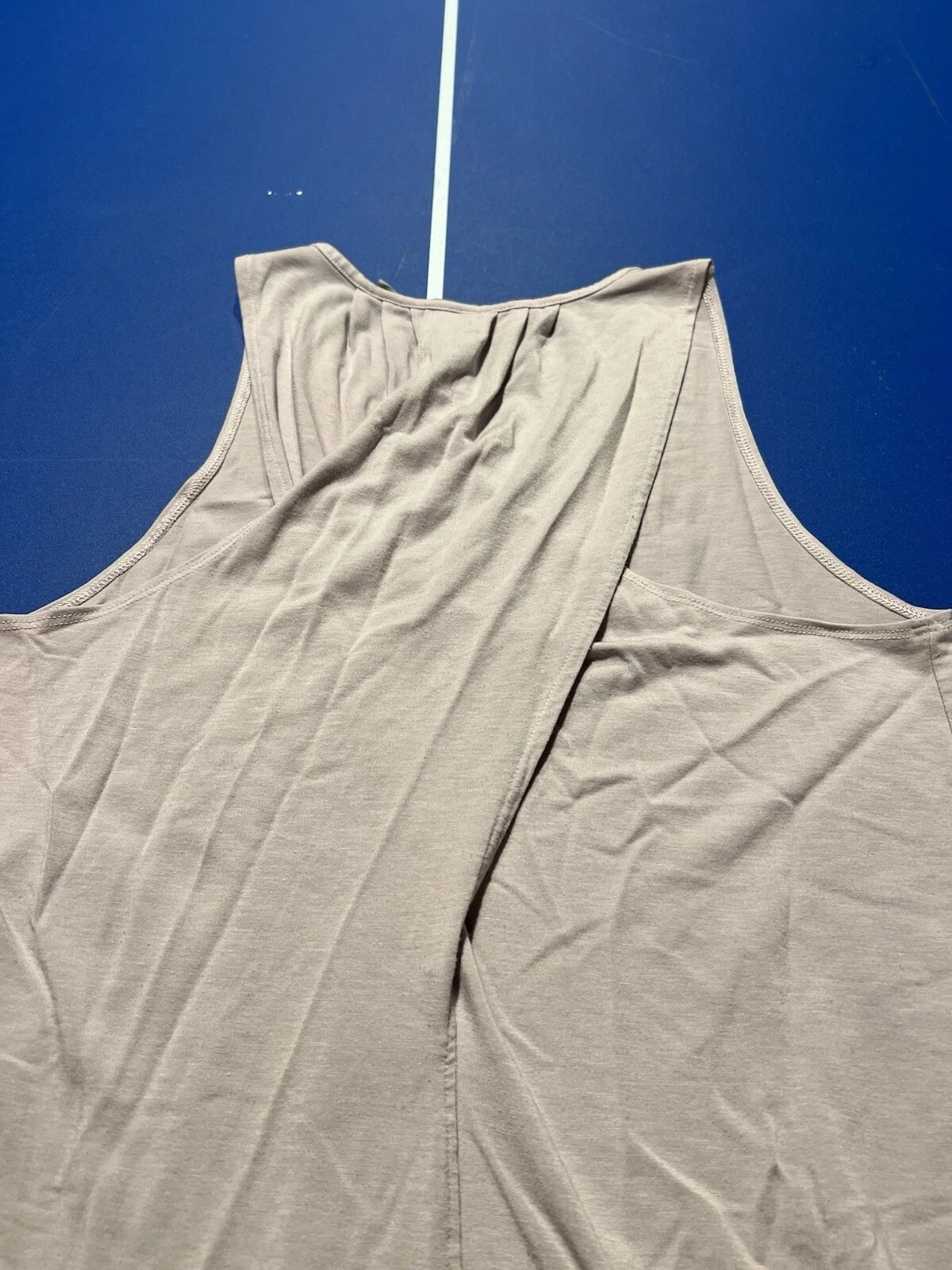 athleta ultimate cross back soft tank-top