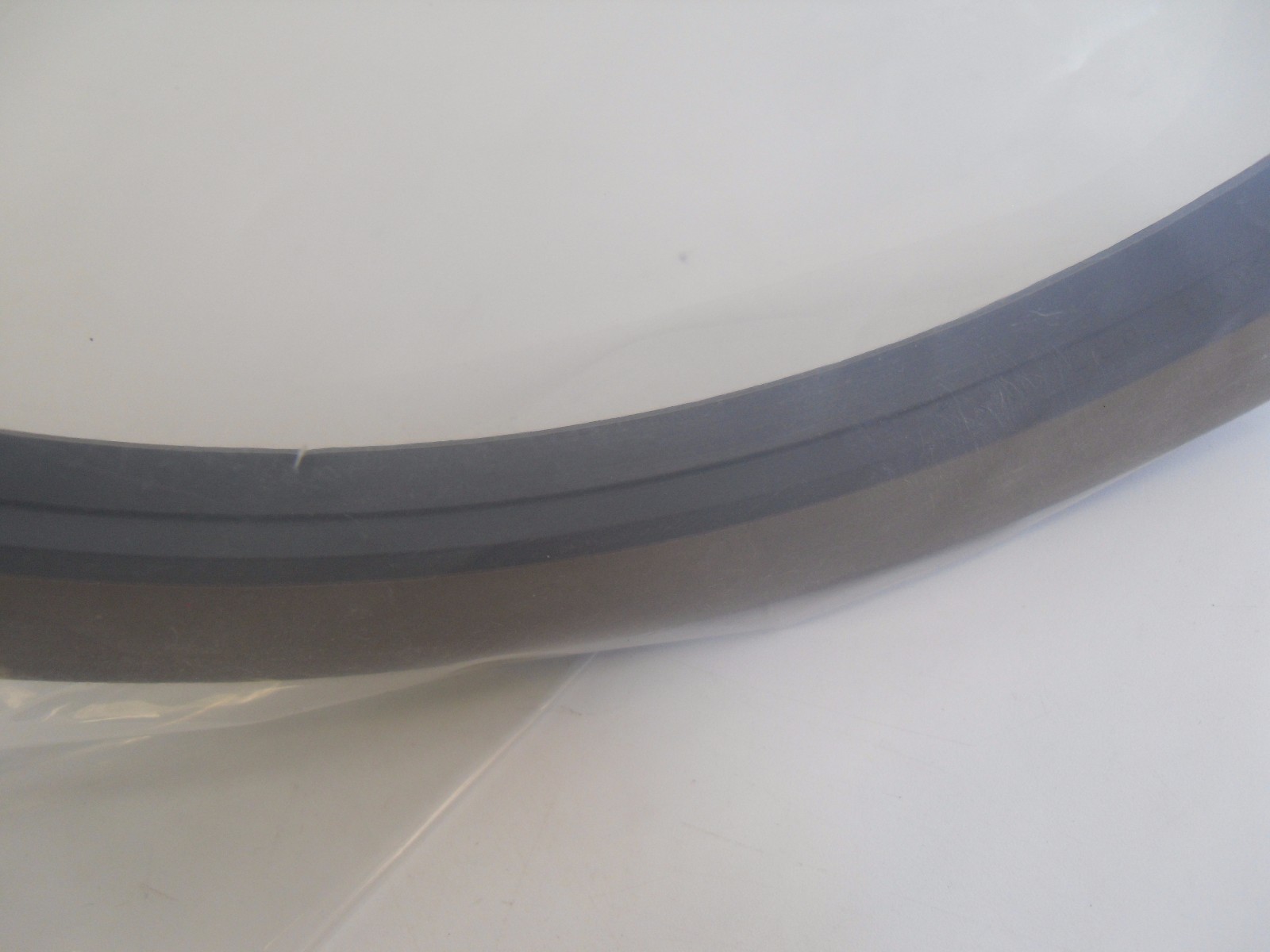 DICHTOMATIK TCM 220X260X15SA (Buna Rubber)/Carbon Steel Oil Seal 8.661" x 10.236