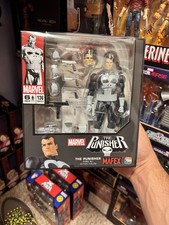 Medicom Toys MAFEX No.136 Marvel The Punisher Comic Ver.