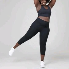 Spanx Booty Boost Active Cropped High Waist Leggings Size 1X Very Black 2388 EUC