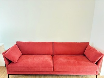 Designer Sofa Jon Edwards Stoff Hot Madison Reboot Rot Gestell Schwarz 