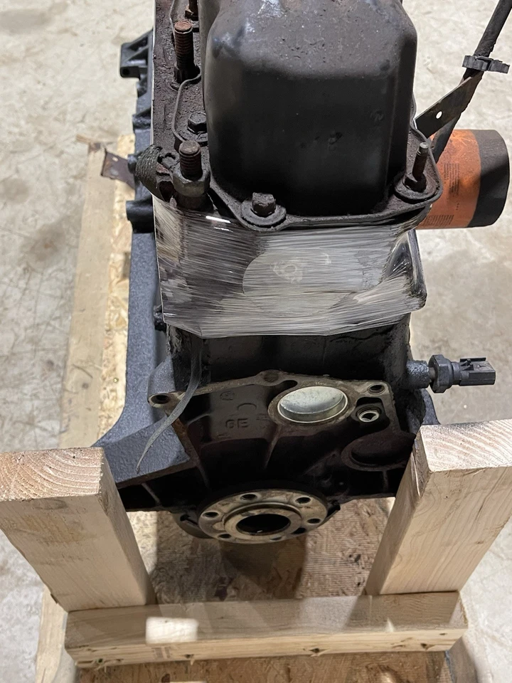 Укомплектованный двигатель 4,0 6 цилиндров 131K 2000-2004 Jeep TJ Wrangler 01-04 Cherokee - Изображение 4 из 4