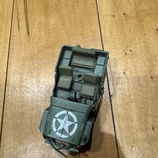 2004 Unimax Toys Willy's WWII Military Jeep 1:32 Scale. Metal missing parts