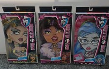 Monster High Bundle Of 3 Cleo de Nile, Clawdeen And Ghoulia Wigs New In Box