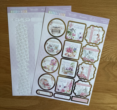 Hunkydory Wonderful Waterfalls - Love & Thanks (3 Waterfall Toppers) Kartenset
