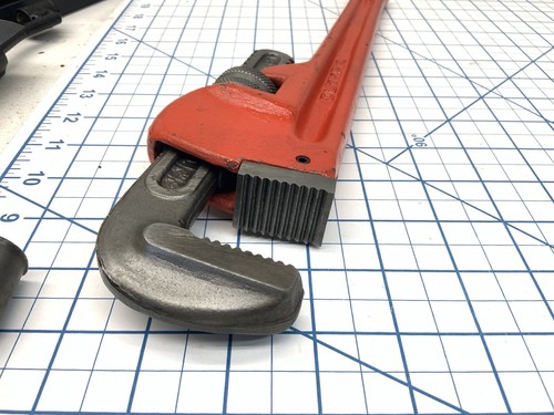 Olympia Pipe Wrench, 14in., Painted Handle, Made In China - Picture 8 of 20
